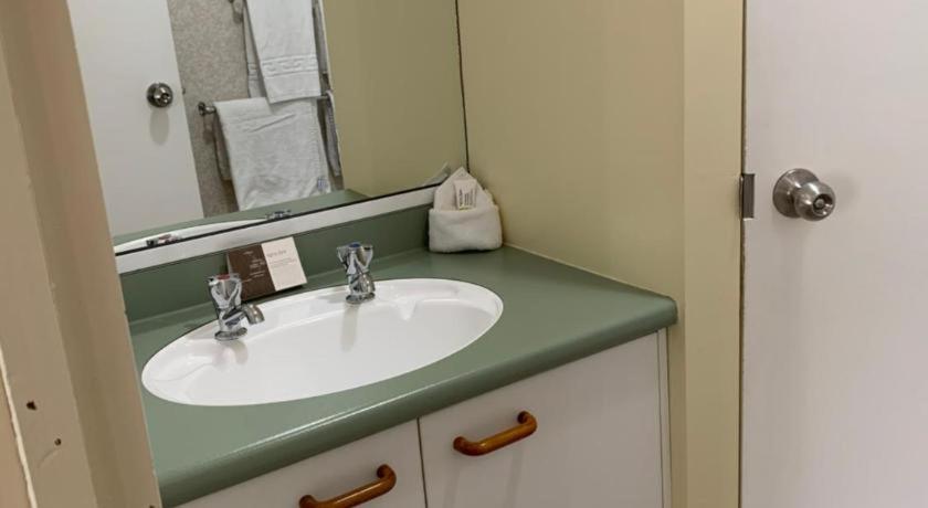 Wanaka Heights Motel Экстерьер фото