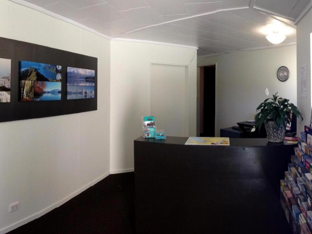 Wanaka Heights Motel Экстерьер фото