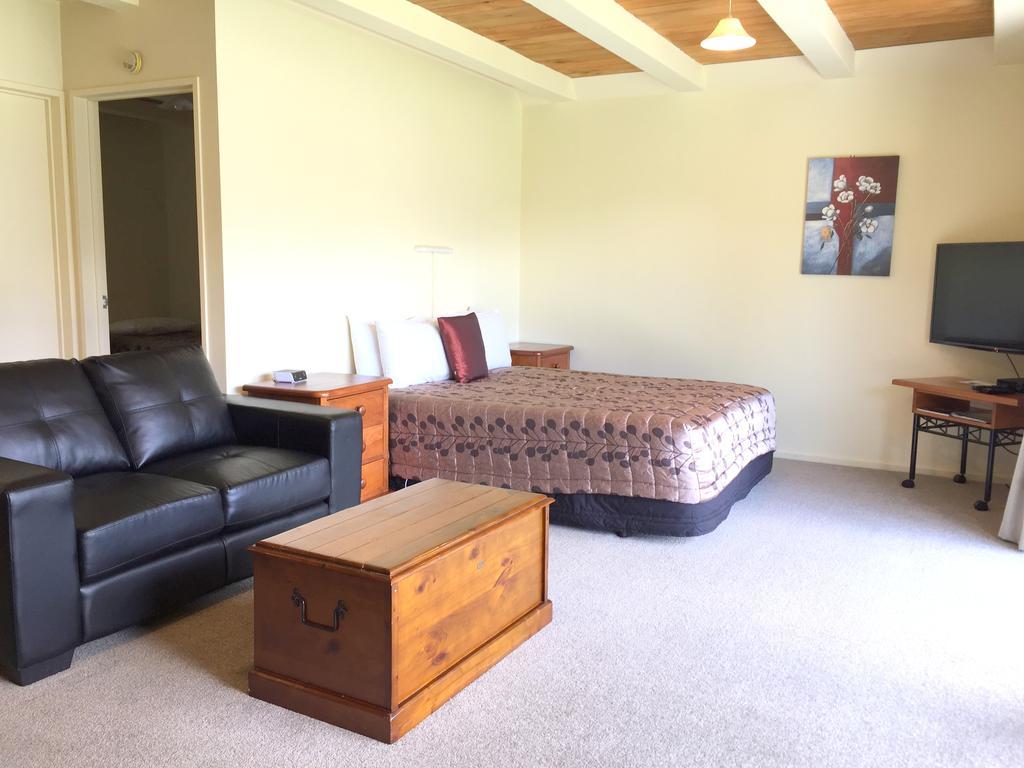 Wanaka Heights Motel Экстерьер фото