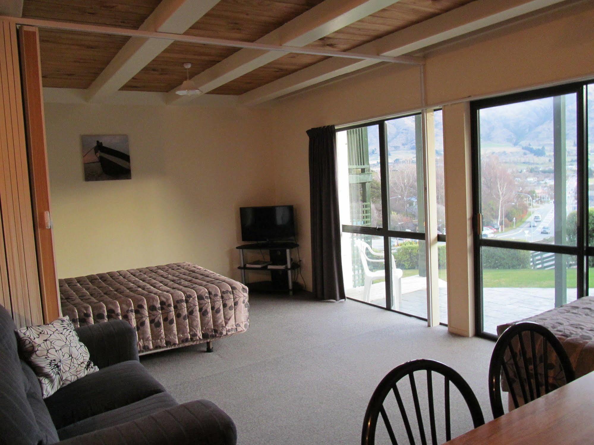 Wanaka Heights Motel Экстерьер фото