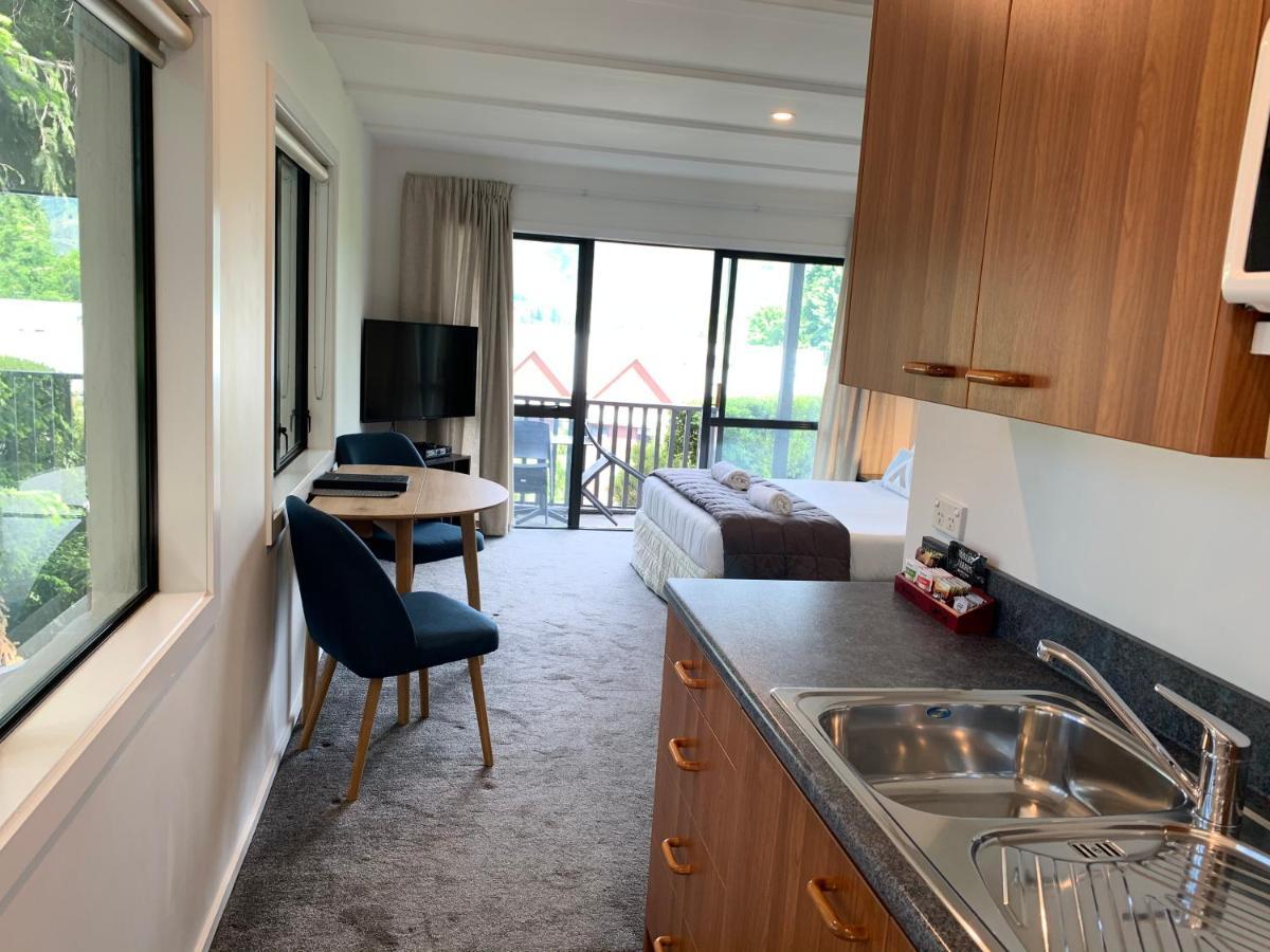 Wanaka Heights Motel Экстерьер фото